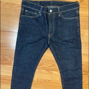 Mint Condition Levi 513 Jeans 32W X 32L A versatile slim straight jean.